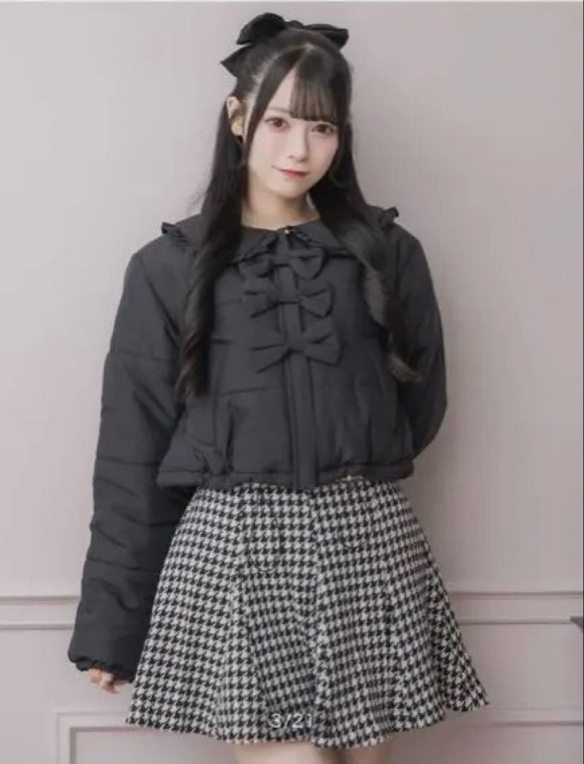 pium フリルカラーリボン中綿ショートコート