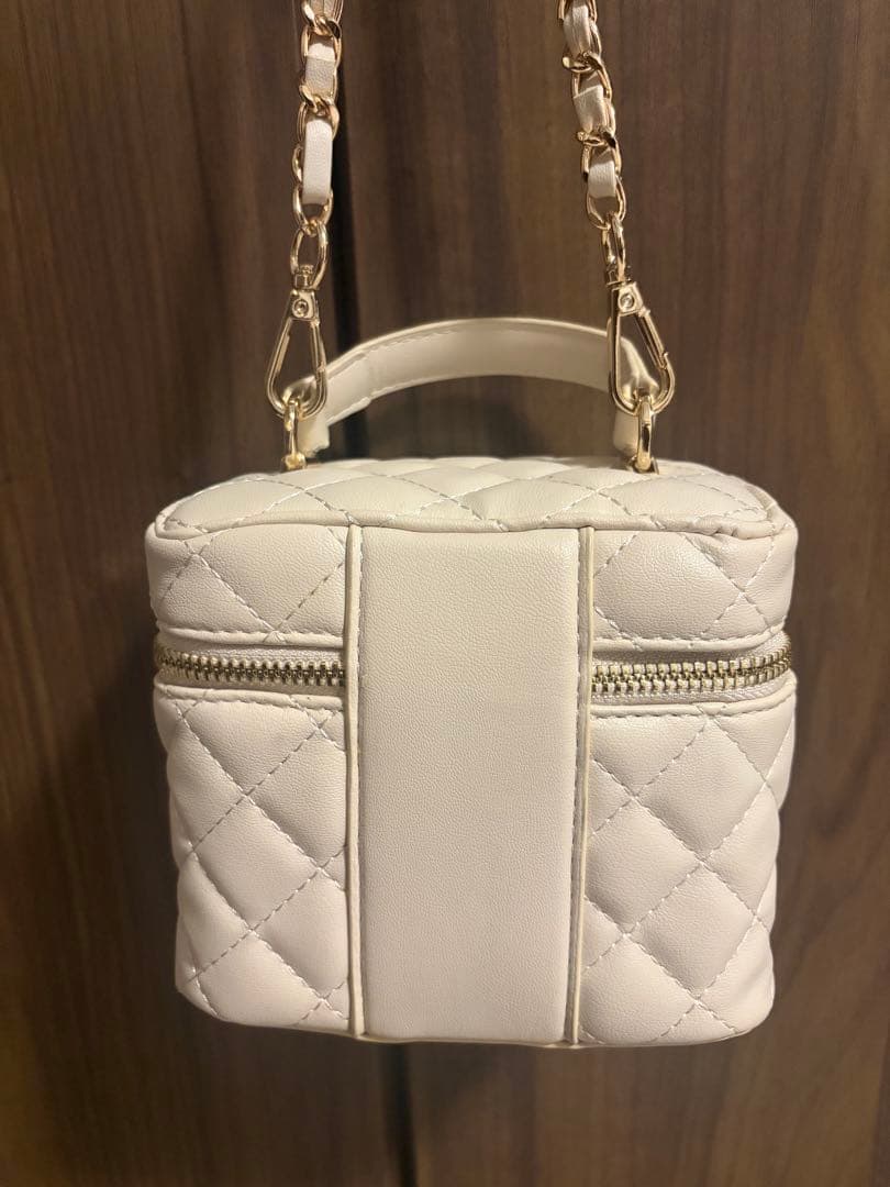 darich ダーリッチ キルティングスクエアミニバッグ アイボリー