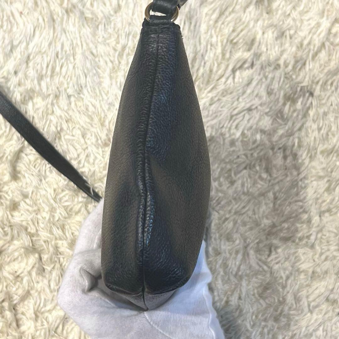 未使用級✨イルビゾンテ ショルダーバッグ サコッシュ レザー ブラック