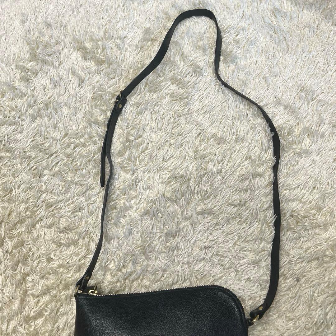 未使用級✨イルビゾンテ ショルダーバッグ サコッシュ レザー ブラック