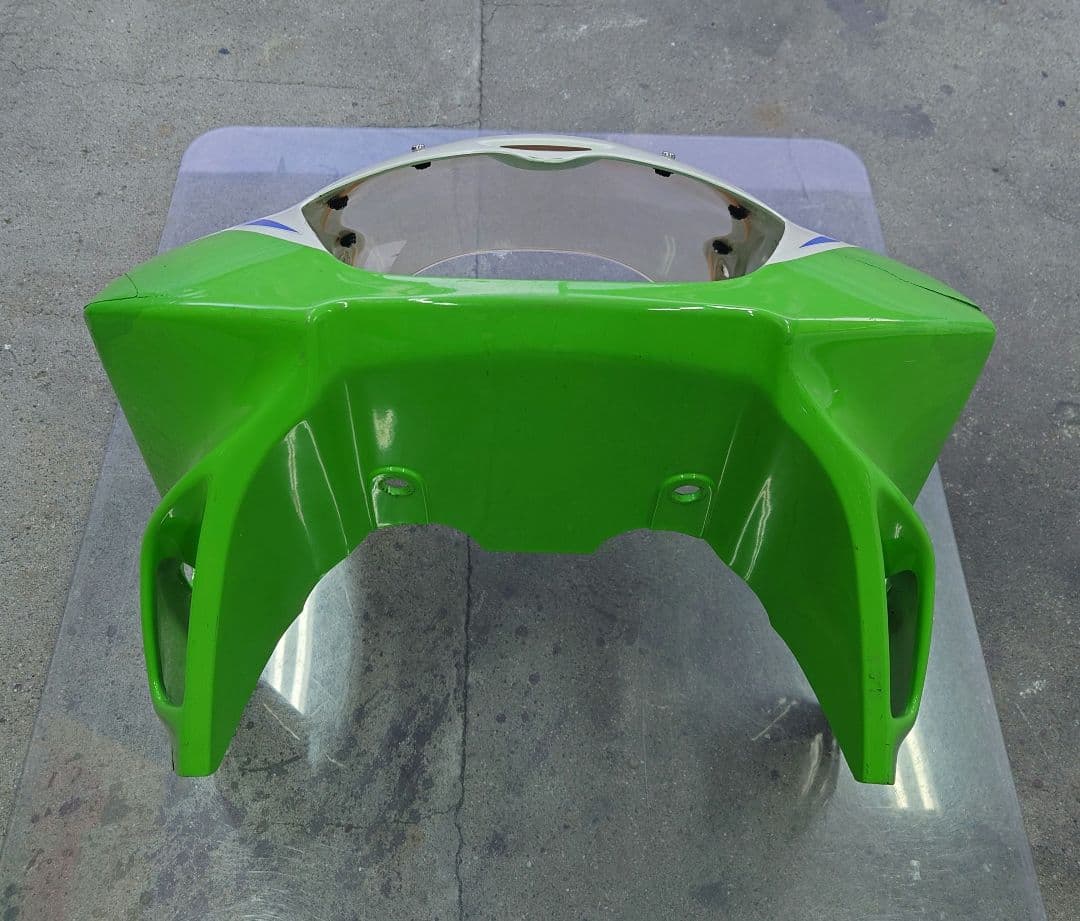 グリン様　ZXR250　フロントカウル　スクリーン付き　ブーメラン