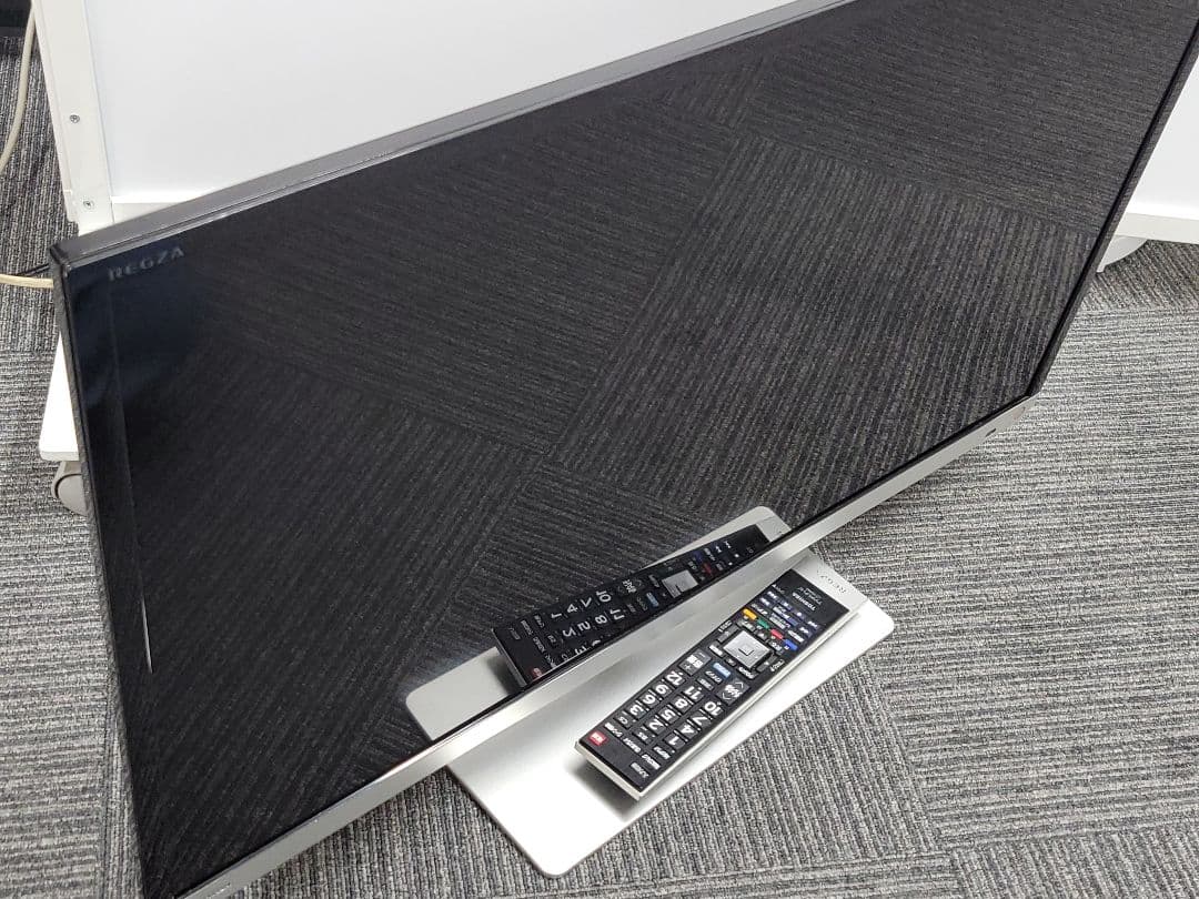 TOSHIBA 液晶カラーテレビ 32J7 2013年製 32V型