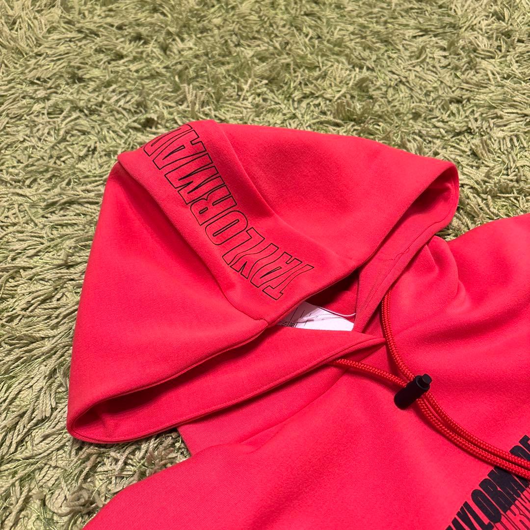 【TaylorMade】新品✨Mサイズ　メンズ　ロゴフード付きトレーナー　秋冬