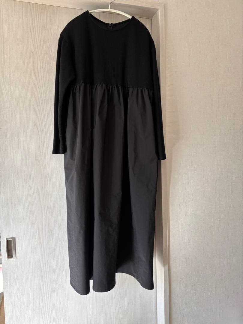 arinco様【美品】ALEGRE ドッキングギャザーワンピース VERY掲載