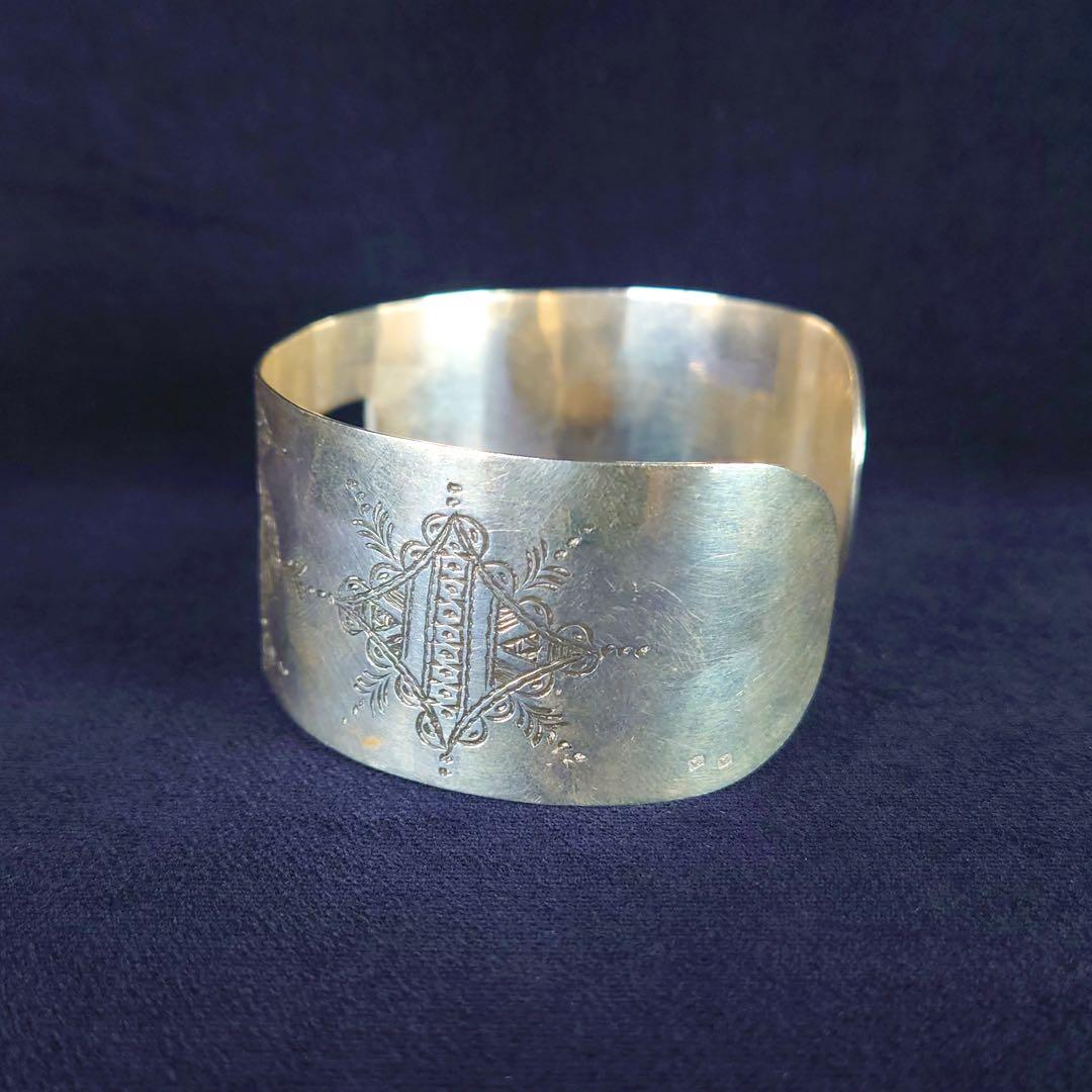 【モロッコ直輸入】トゥアレグ族シルバーバングル