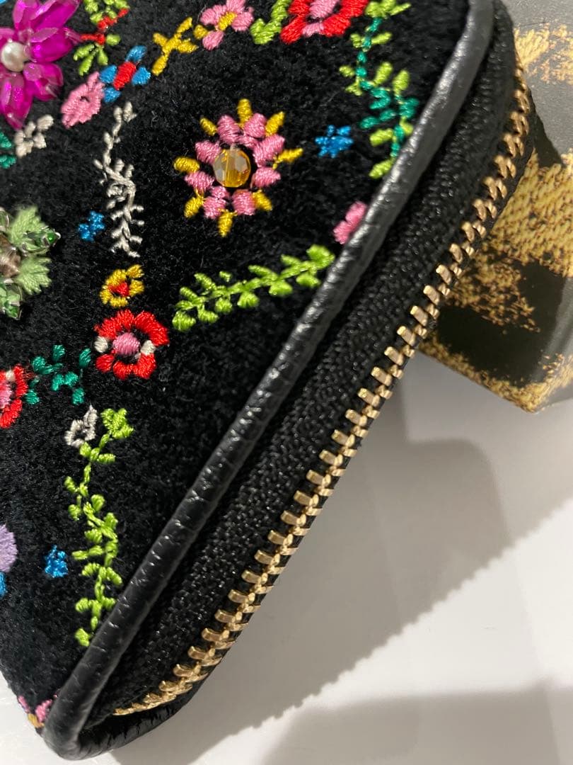 【コメ欄御一読お願い致します】オーバーザレインボーL型長財布 Think Bee