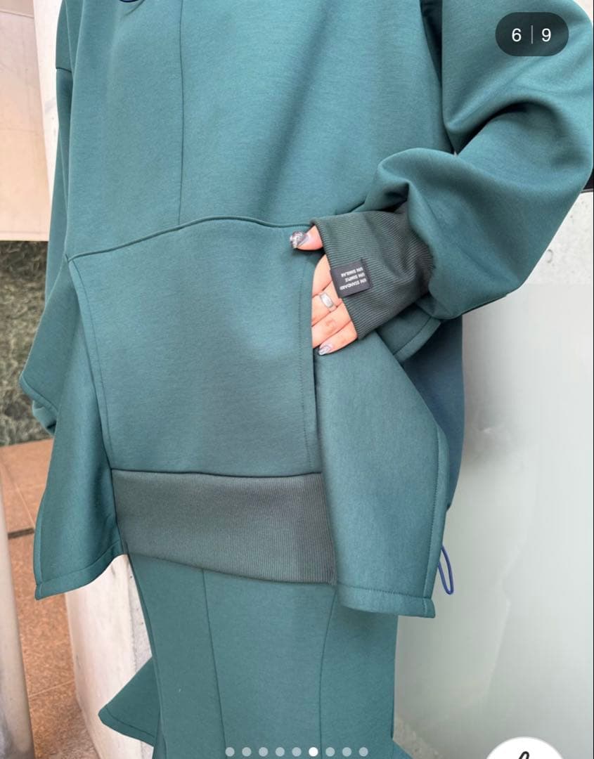 SIDE PARTS DETAIL HOODIEサイドパーツディテールフーディー