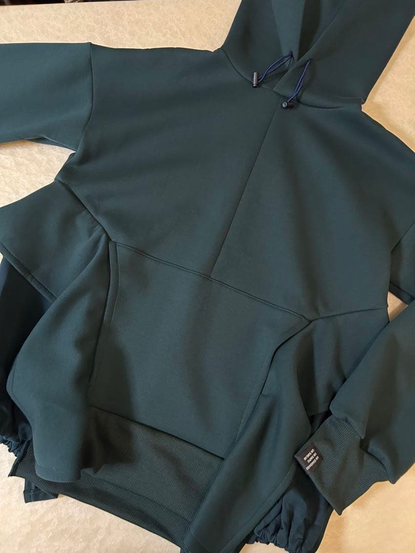 SIDE PARTS DETAIL HOODIEサイドパーツディテールフーディー