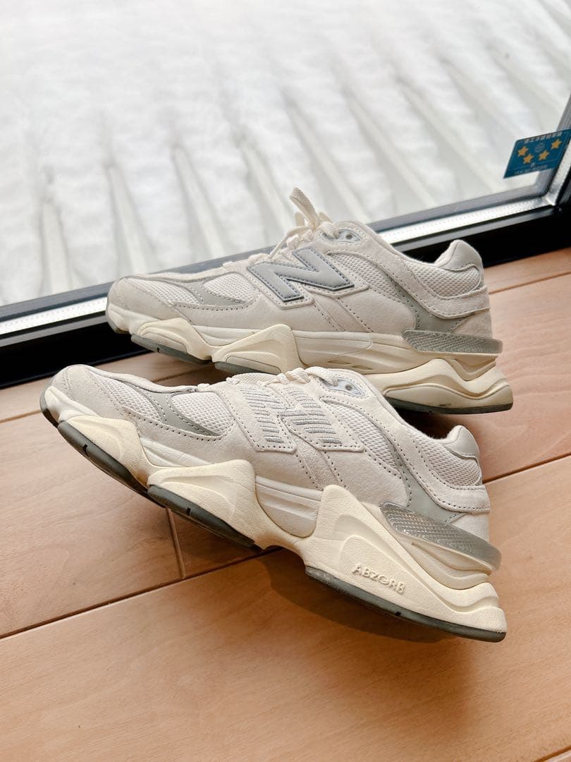 【美品】New Balance U9060ECA ホワイト グレー　24.0