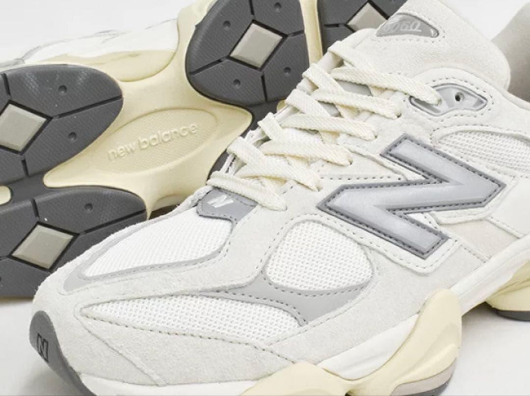 【美品】New Balance U9060ECA ホワイト グレー　24.0
