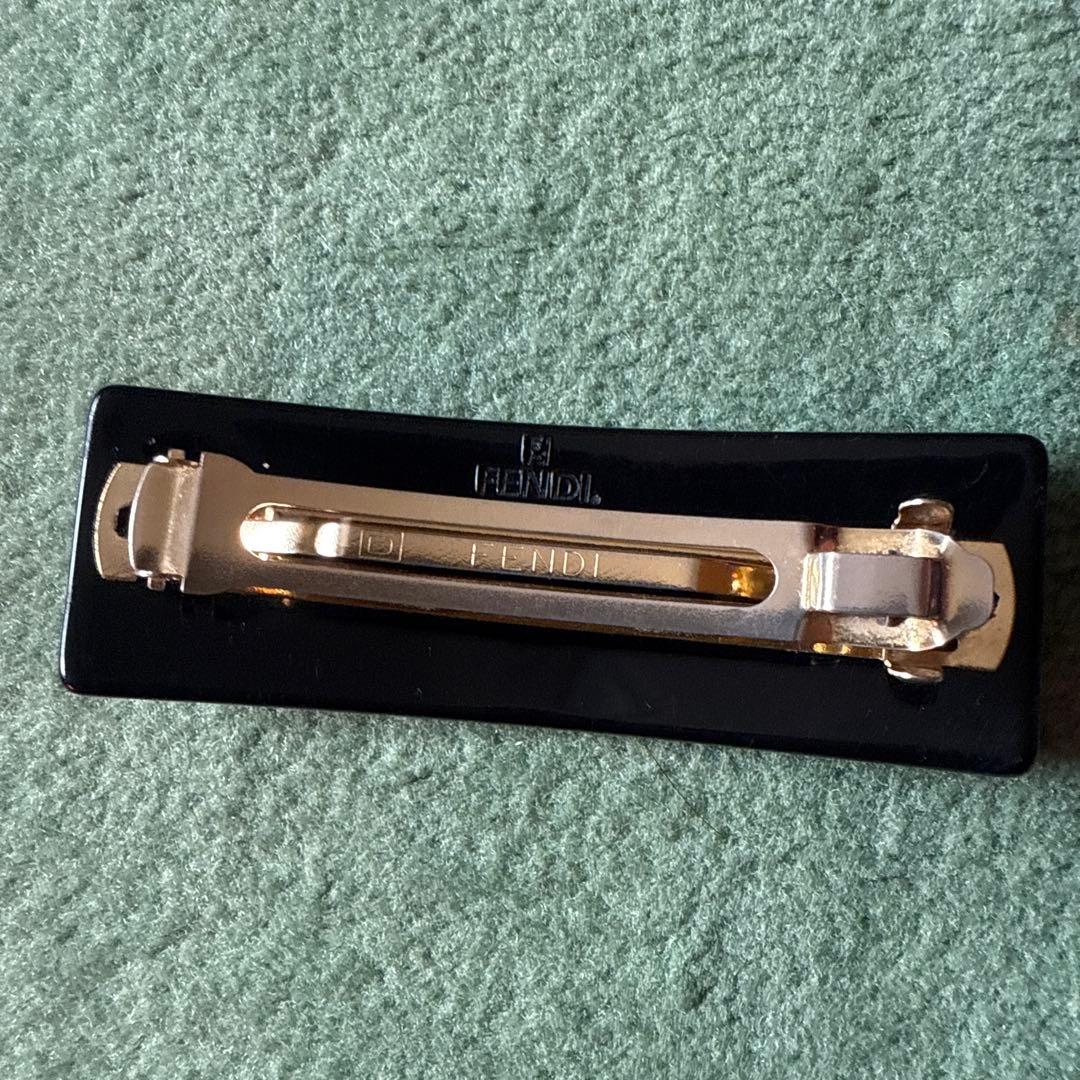 希少　FENDI ロゴバレッタ