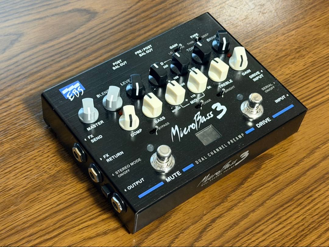EBS MicroBass 3 ベースプリアンプ