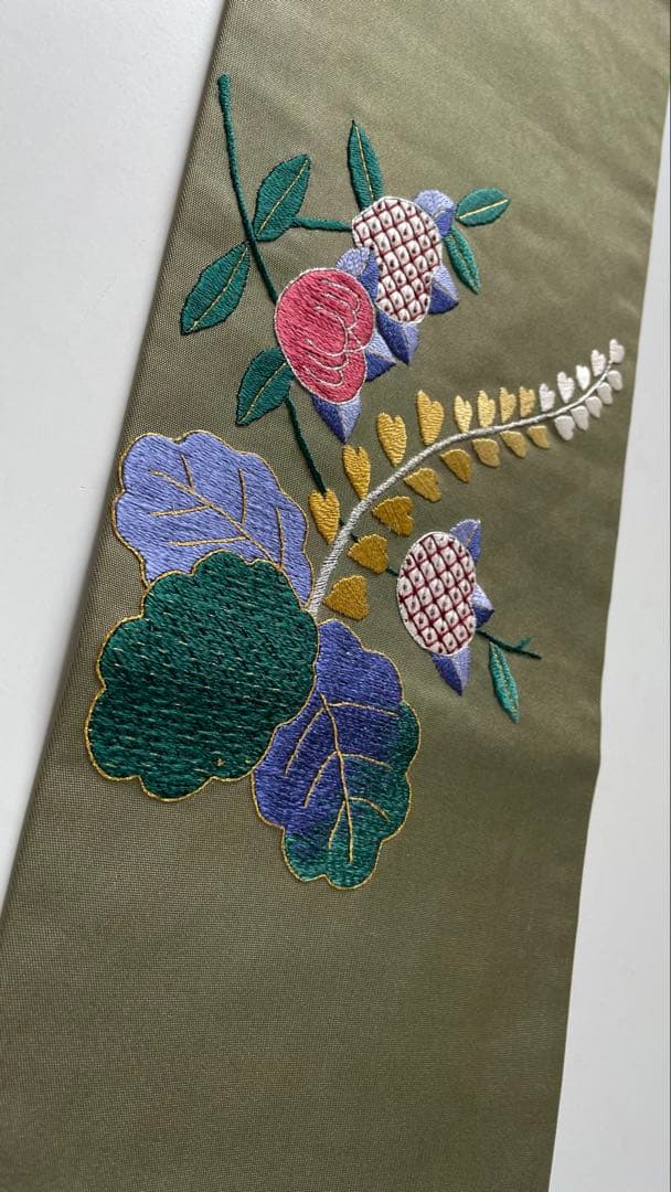 【美品】刺繍の美しい塩瀬の名古屋帯 桐 菊 オリーブグリーン 金銀糸 長尺