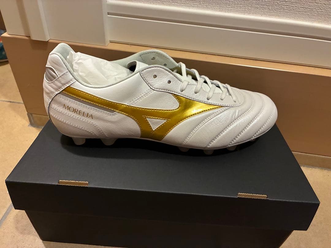 モレリア2 ミズノ　サッカーシューズ ホワイト/ゴールド