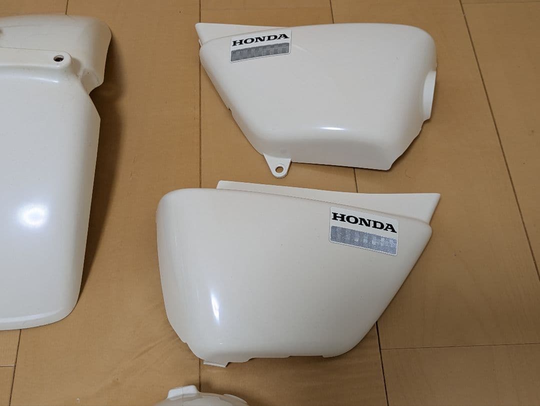 エイプ50・100　フェンダー・サイドカバー、ライトケース（程度良くピカピカ）