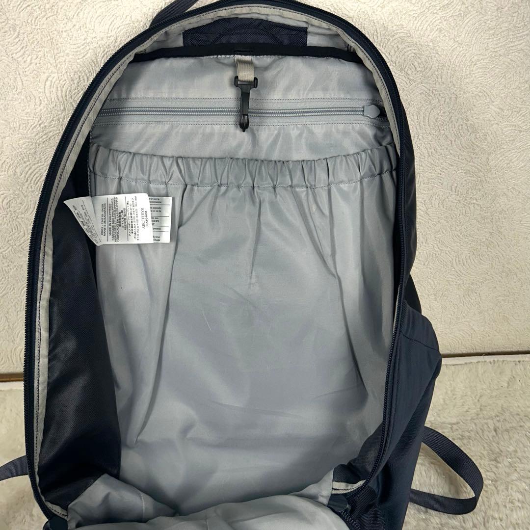 希少 アークテリクス mantis 26 チャコールネイビー 廃盤