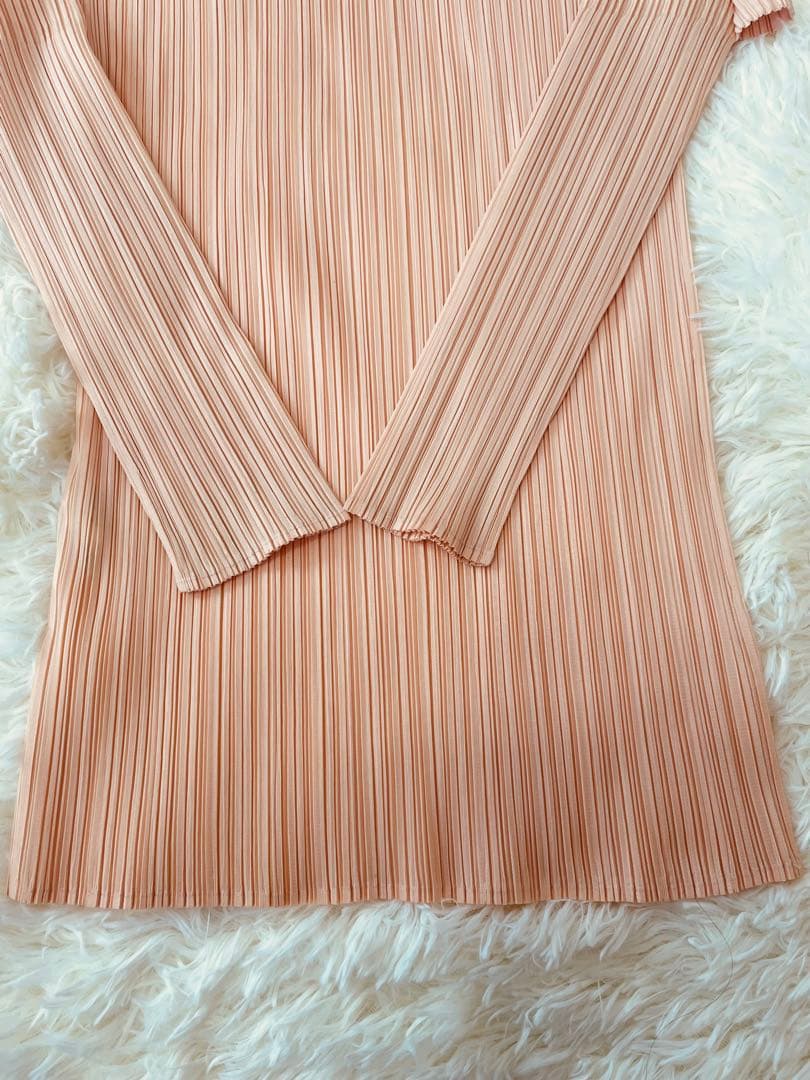 フリーサイズ　イッセイミヤケ　ハイネックトップス　プリーツプリーズ　ピーチ