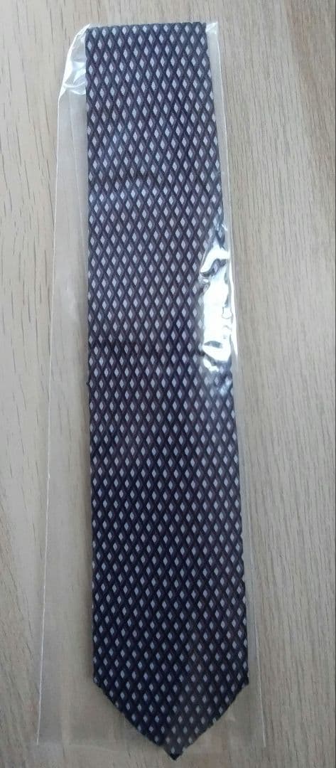 【新品未使用】ダンヒル(dunhill)ネクタイ　シルク100％