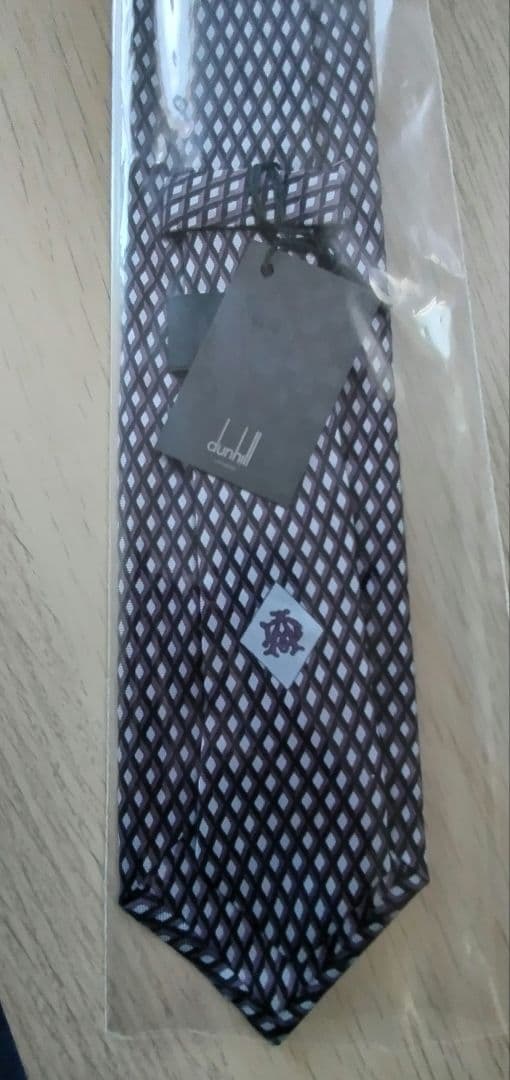【新品未使用】ダンヒル(dunhill)ネクタイ　シルク100％