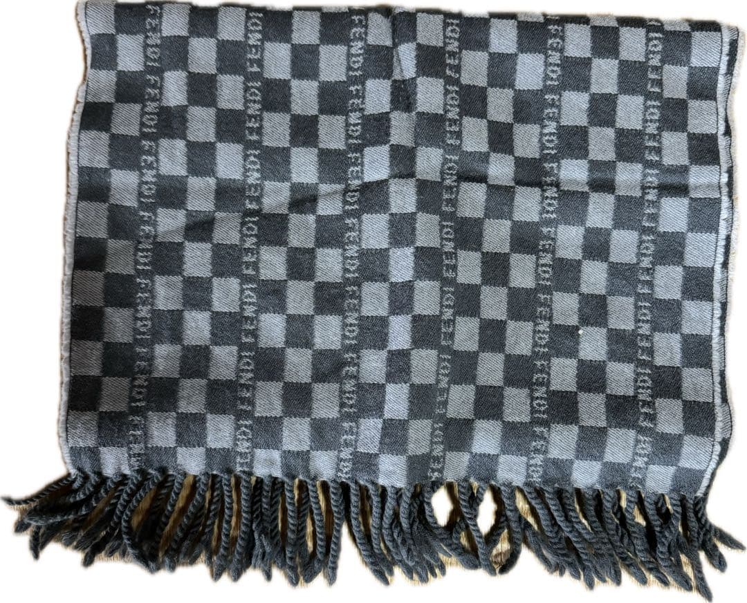 専用　美品　FENDI マフラー