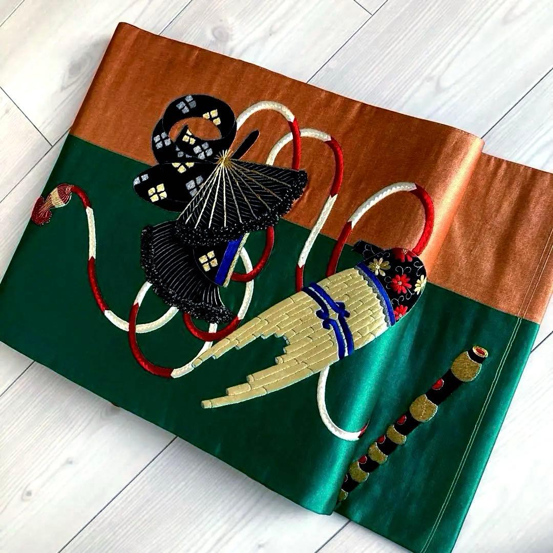 アンティーク名古屋帯　扇子の刺繍　大正ロマン　正絹　上質　金駒刺繍　No8-26