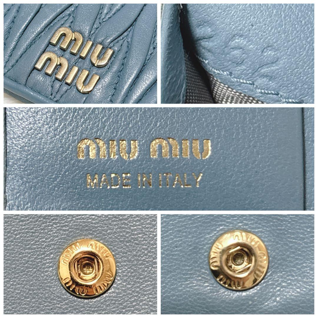 極美品✨️miumiu マテラッセ 二つ折り財布 ロゴ金具 ブルー 現行ロゴ