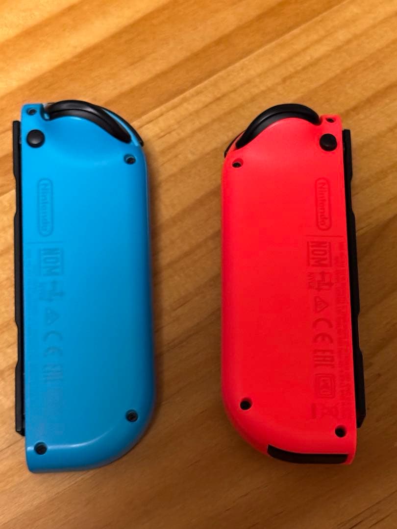 Nintendo Switch 本体　ネオン