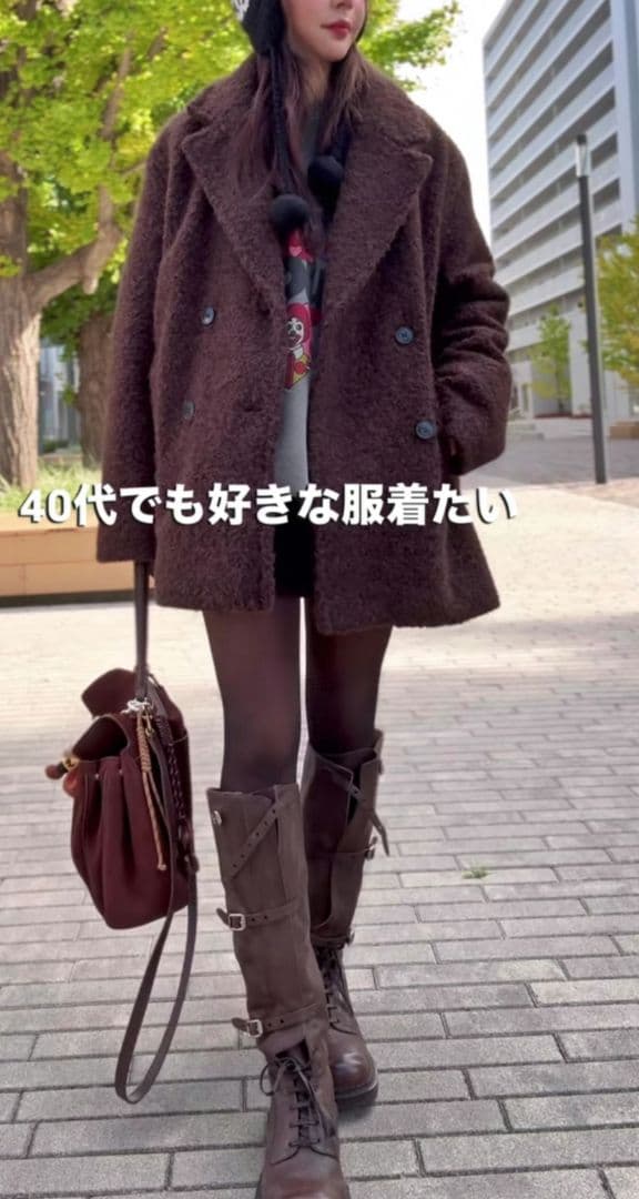 【大人気】ZARA ブークレダブルブレストミディ丈コート （L）