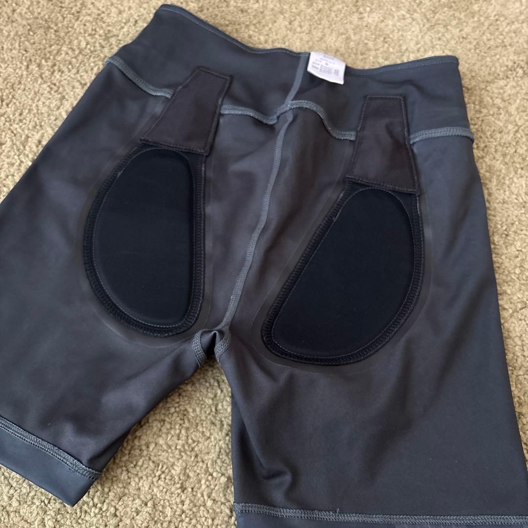 シックスパッド　ヒップフィット　グレー　M