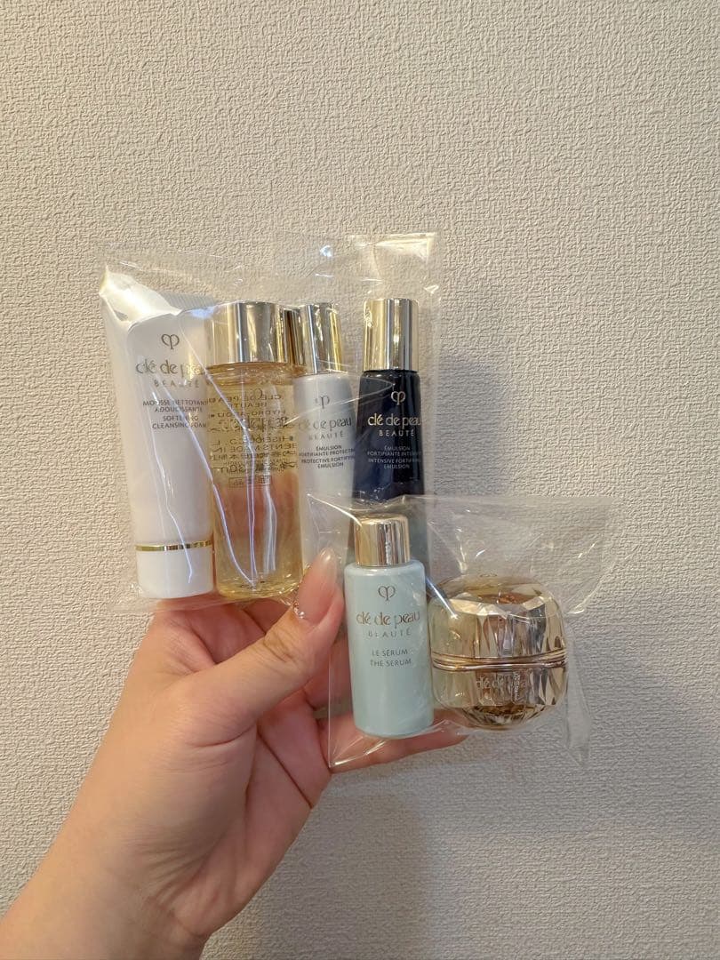 20817円相当⭐クレドポーボーテ♡ラ・クレーム♡特製サイズラディアンス 資生堂