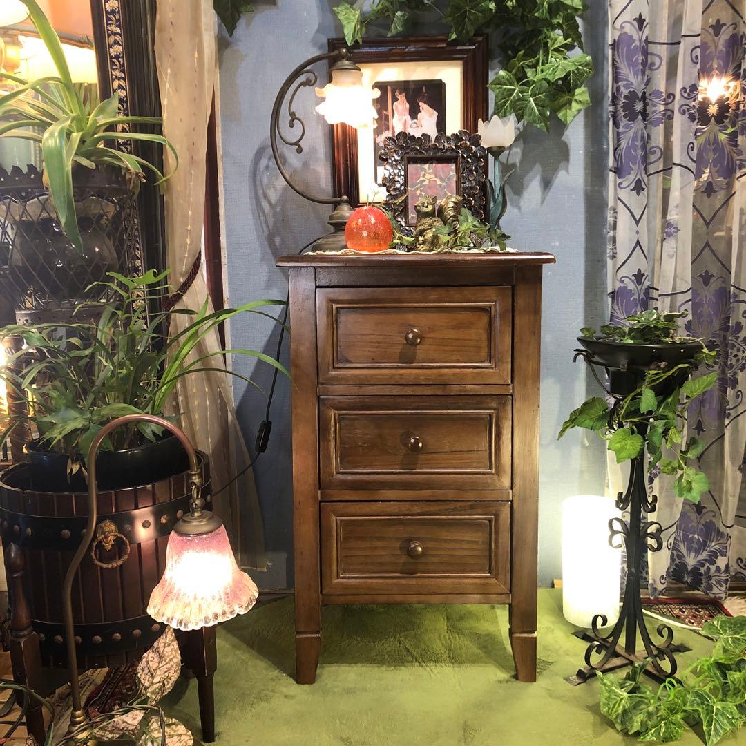 シャビーシック　フレンチ　カントリー　軽量コンパクト　アクセントチェスト