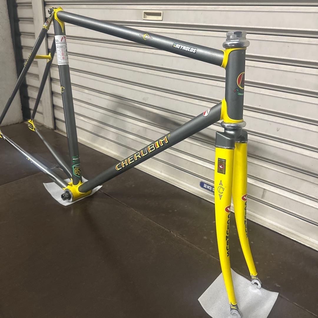 ケルビム ピストフレーム