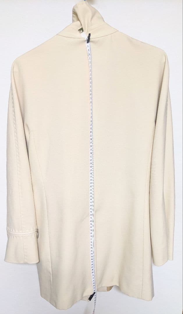 MAX MARA ハーフコートイタリア製　サイズUSA6 白タグ(高級)正規品