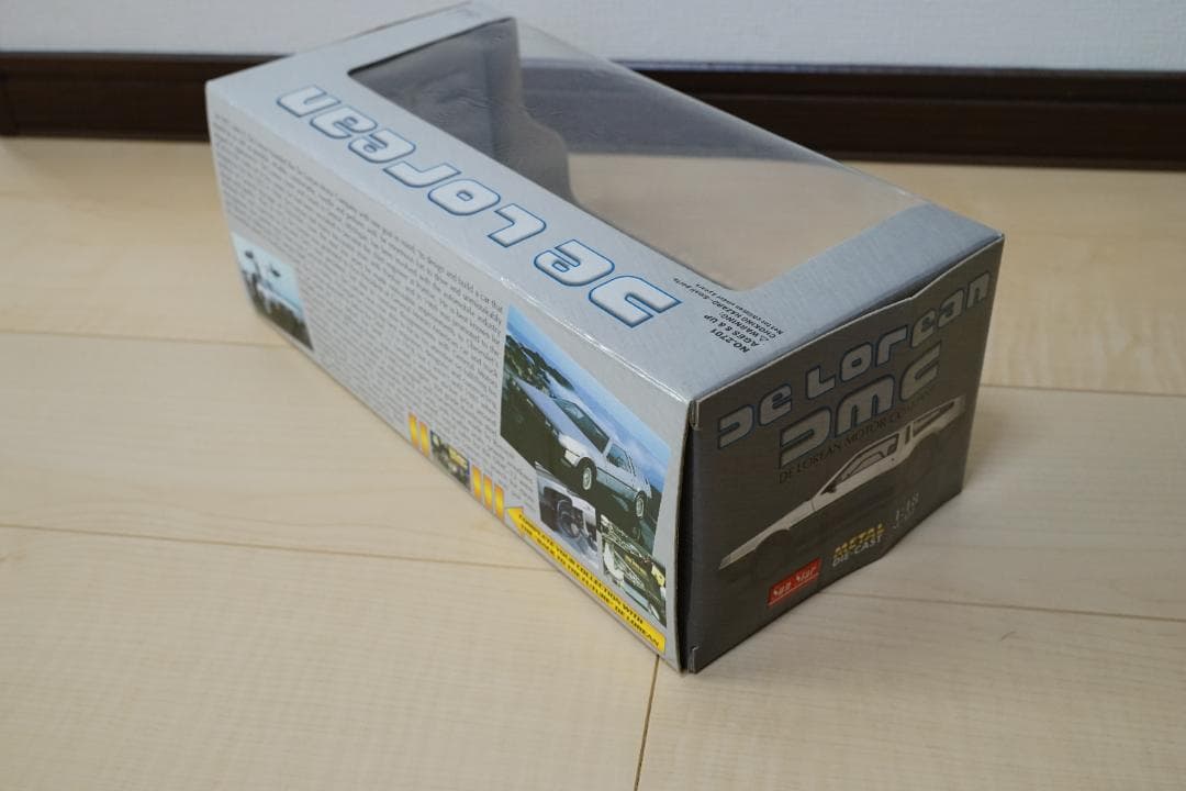 カ*サ様 サンスター　デロリアン　ダイキャスト　1/18　箱付き