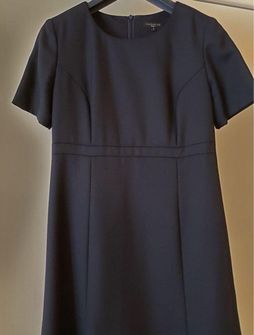【美品】エスコミュール お受験 紺スーツ 小柄7号