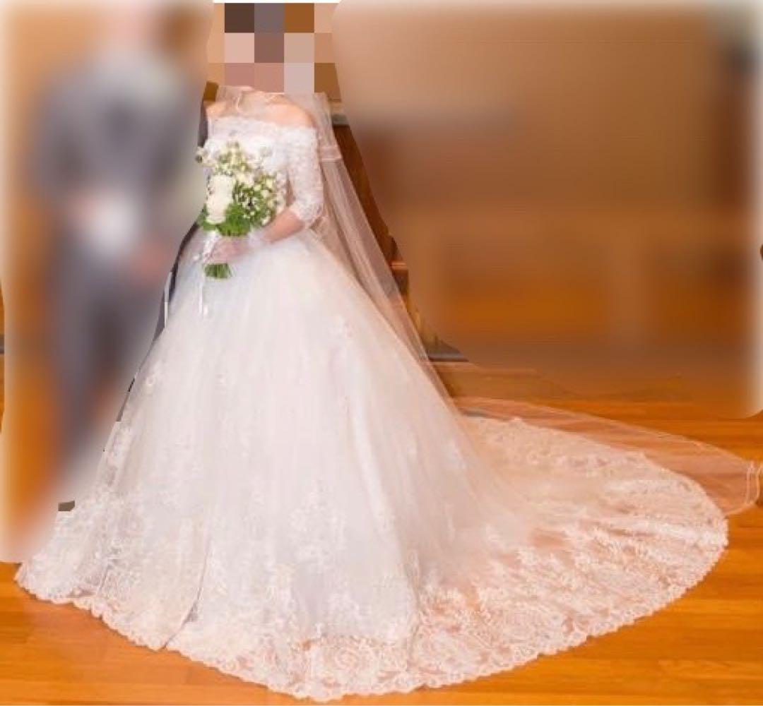 ウェディングドレス　パニエつき