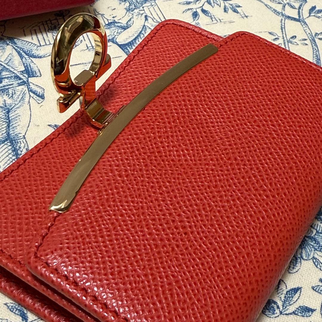 ライ　　フェラガモ　コーラル　カードケース　キーケース