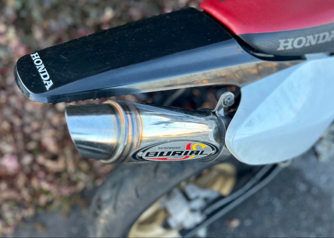 XR100モタード　マフラー　BURIAL ベリアル