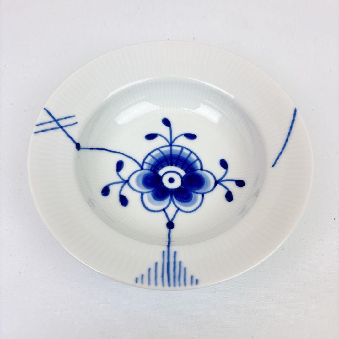 ふ*ん様 ☆ロイヤルコペンハーゲン☆ブルーフルーテッド　メガ ディーププレート
