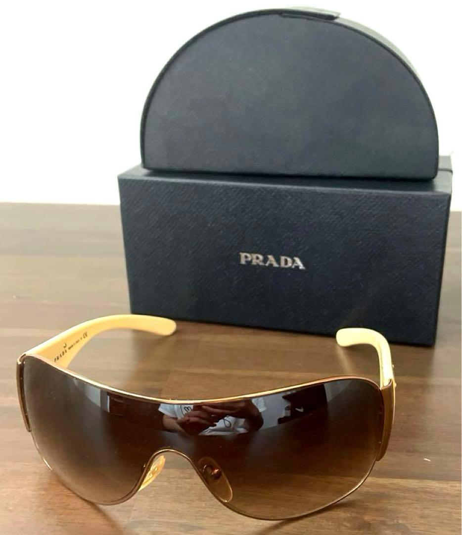 プラダ　サングラス