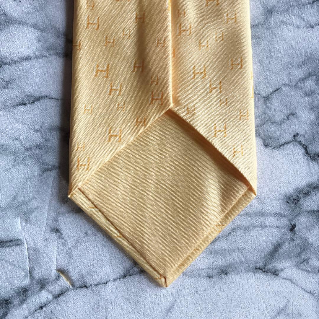 ✨未使用タグ付き✨HERMES H柄 プリント　イエロー　ネクタイ