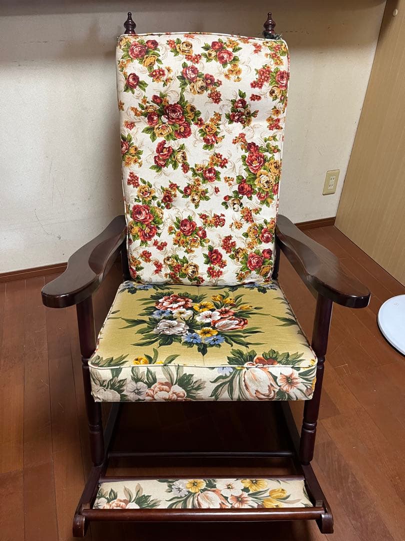 【ワンプライス】【ビンテージ】ロッキングチェア　背もたれクッションダブル付き