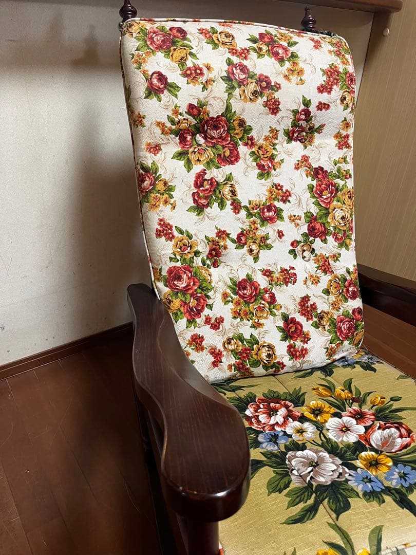 【ワンプライス】【ビンテージ】ロッキングチェア　背もたれクッションダブル付き