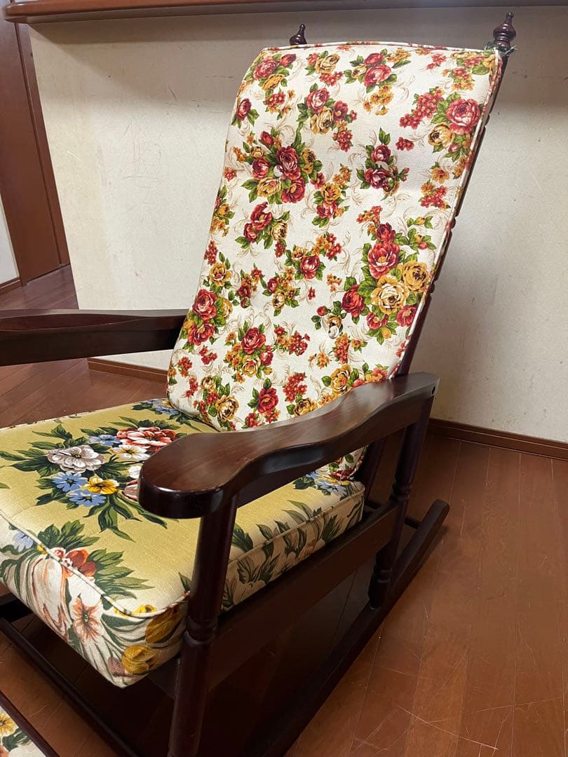 【ワンプライス】【ビンテージ】ロッキングチェア　背もたれクッションダブル付き