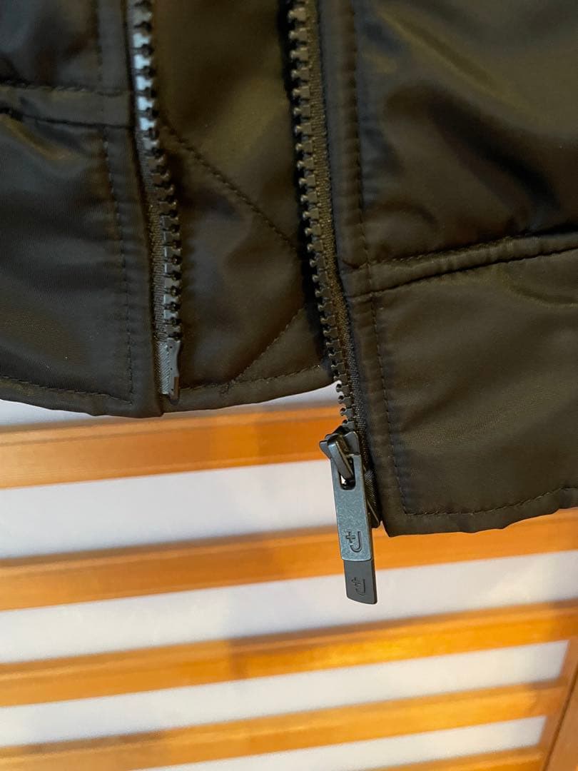 j*様 ユニクロ　+J ハイブリッドダウンオーバーサイズ MA-1 UNIQLO