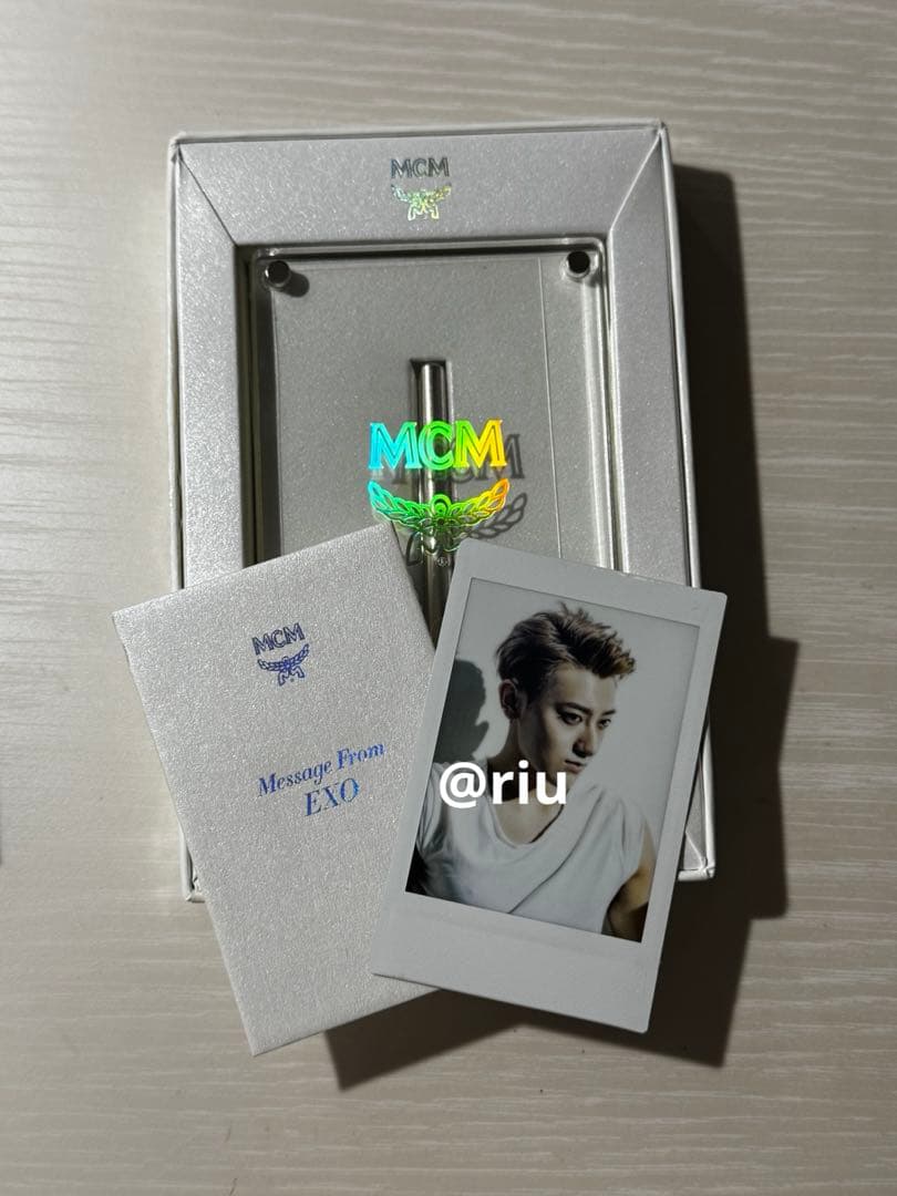 【激レア】EXO タオ MCM 100名限定ポラロイド