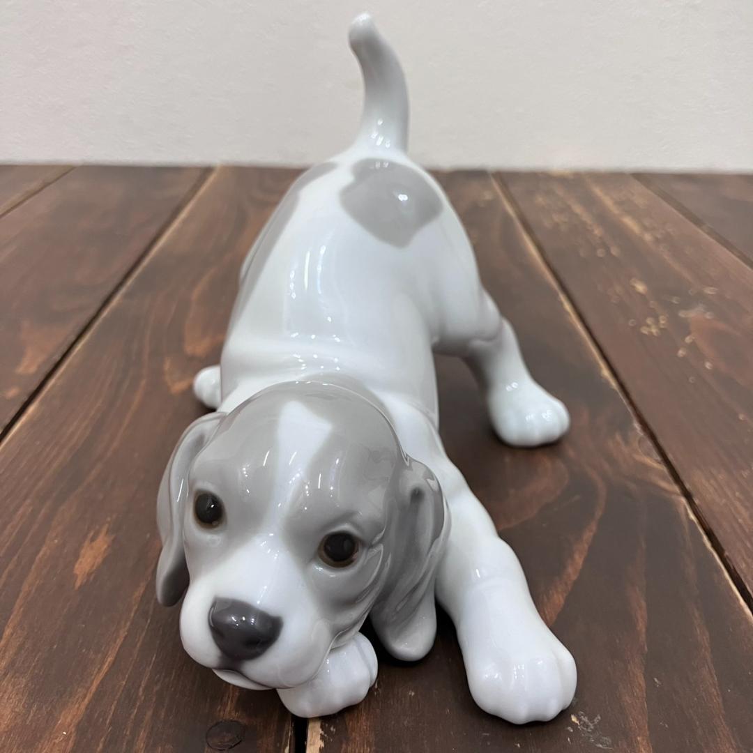 リヤドロ　LLADRO　むじゃきなビーグル　おしりを立てて　陶器　置物