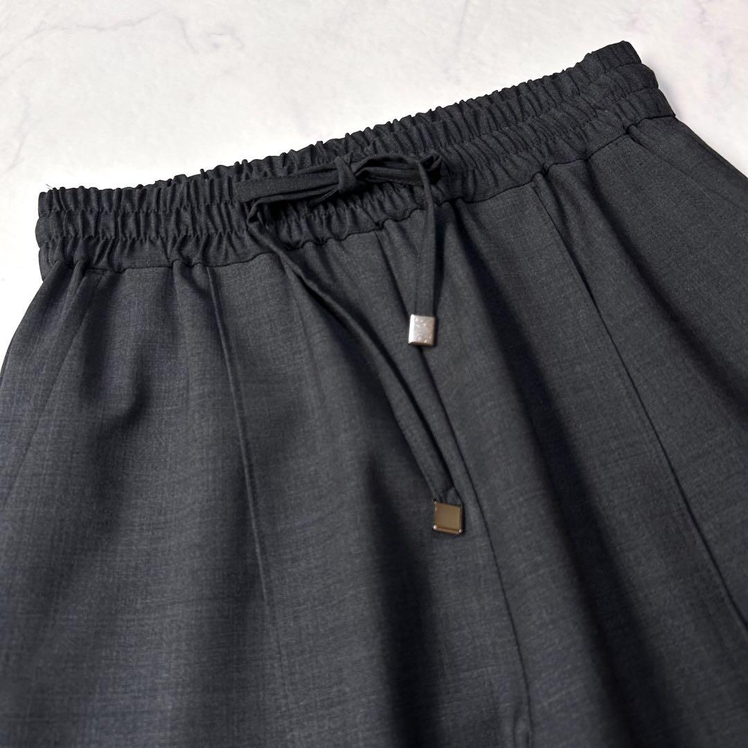 美品 OHGA オーガ モデルパンツ グレー Mサイズウエストゴムセンターライン
