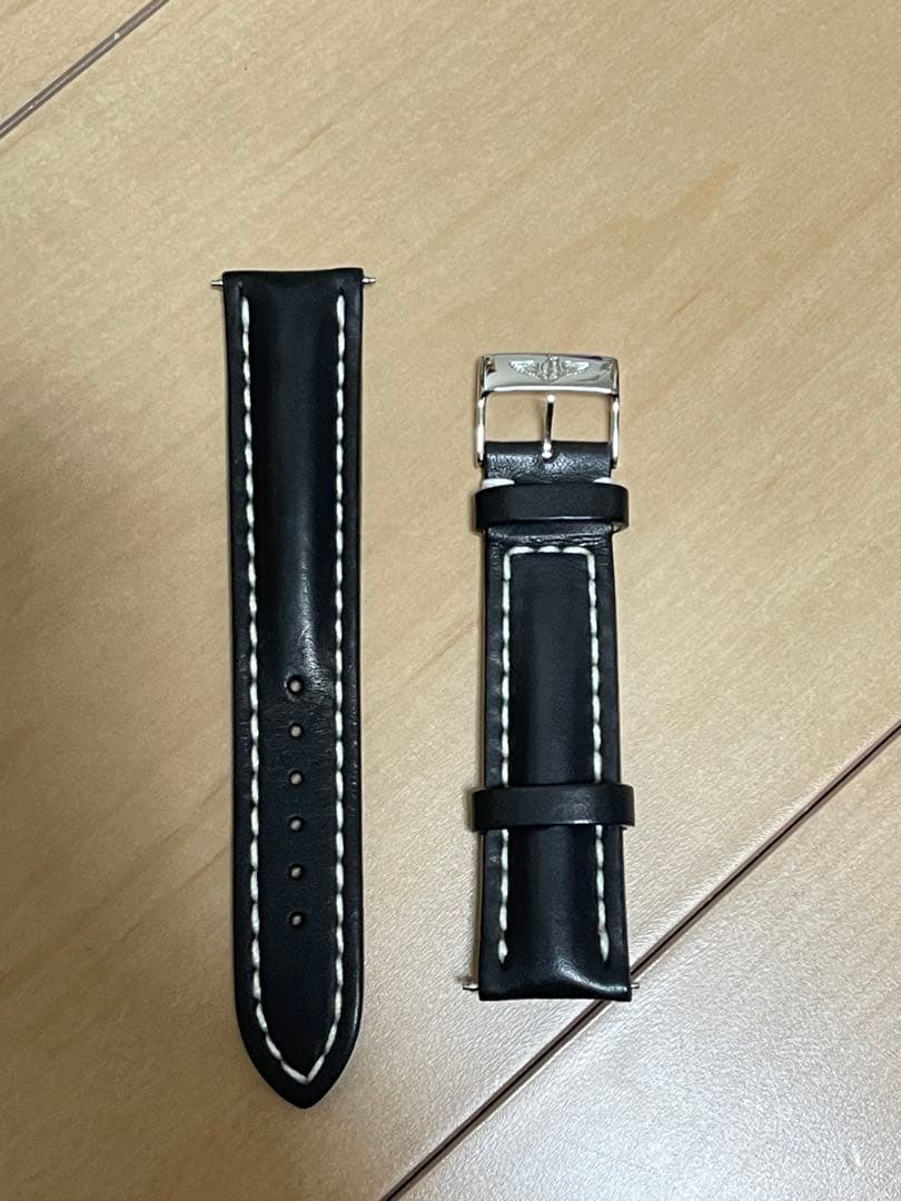 週末で一旦出品取りやめます。BREITLING 黒レザーベルト 20mm幅