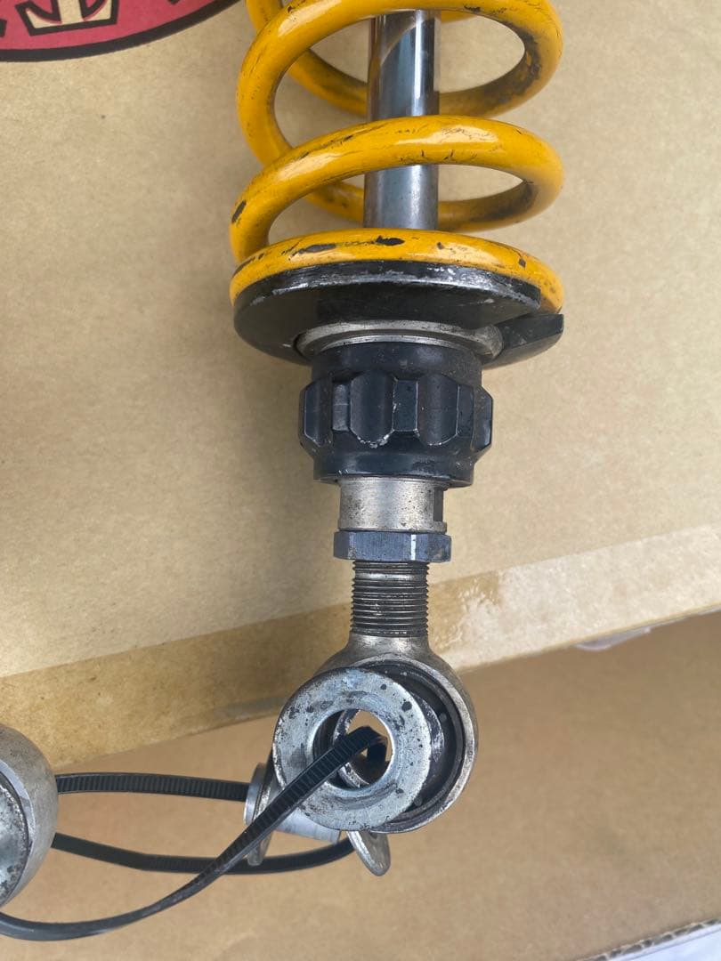 オーリンズ？ヤマリンズ？フルアジャ　GS400ゴキザリ